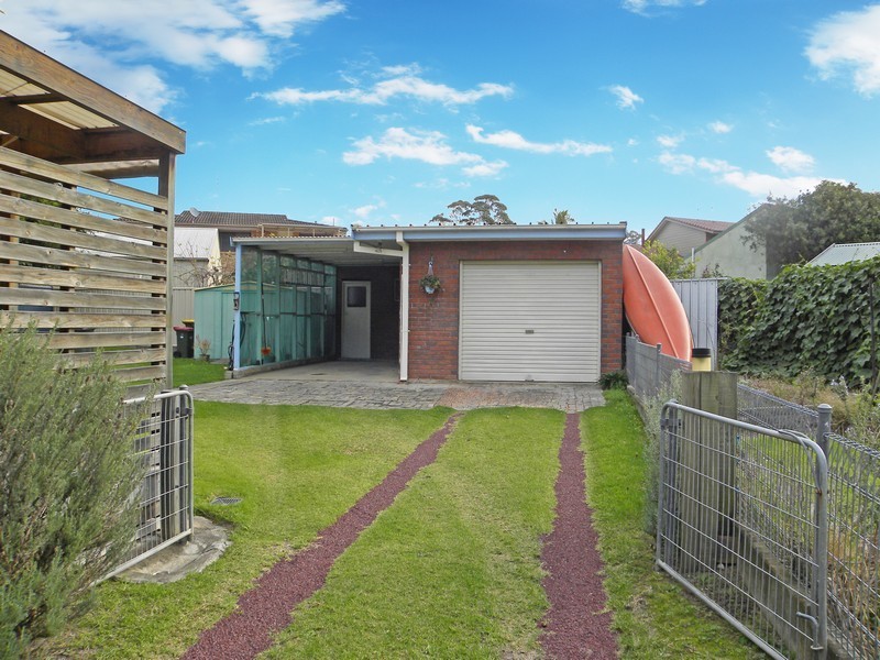 16 Flinders Way, Surf Beach NSW 2536