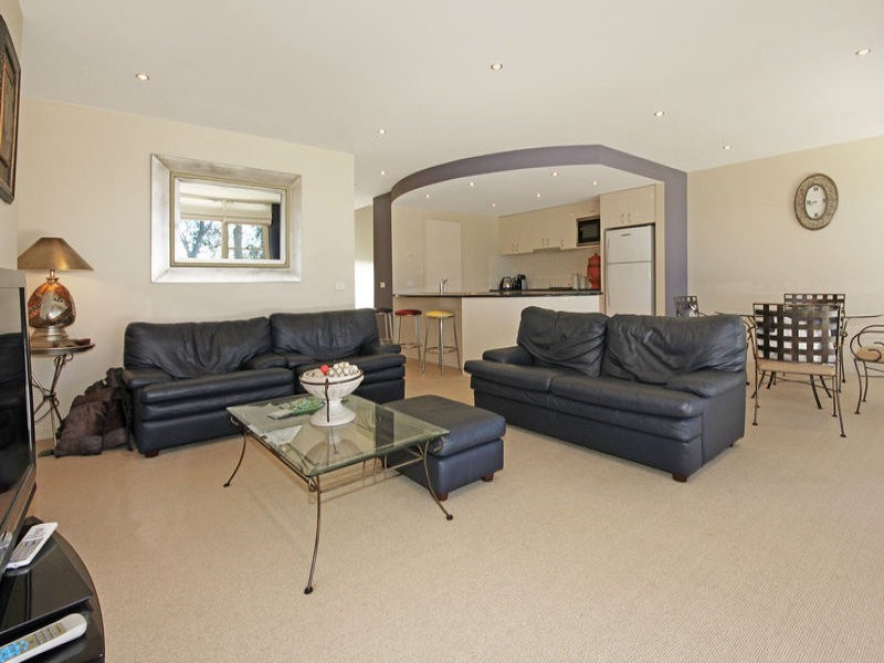 5B Barbara Crescent, Denhams Beach NSW 2536