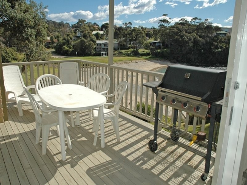 76 Yugura Street, Malua Bay NSW 2536