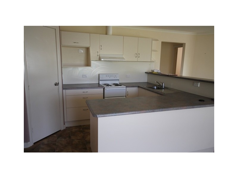 6 Barber Street, Kingston Se SA 5275