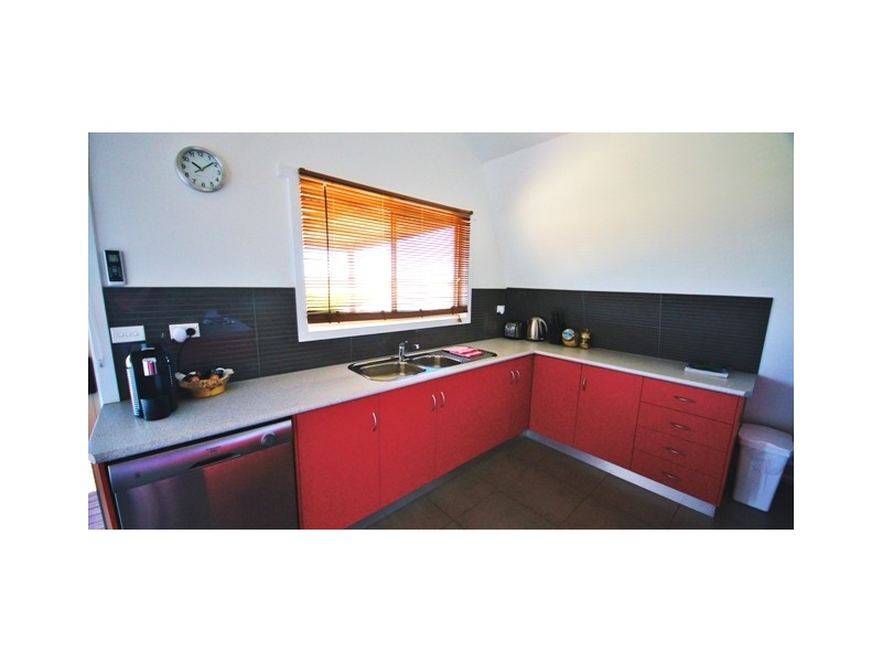 11 Sail Street, Boatswain Point SA 5275