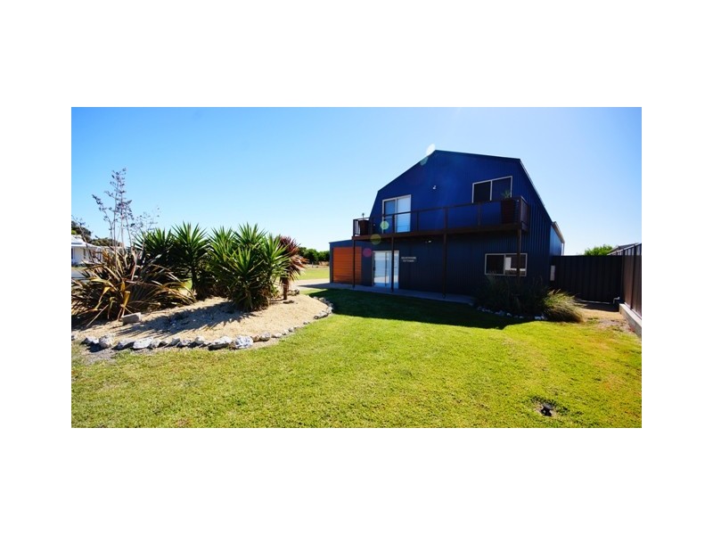 11 Sail Street, Boatswain Point SA 5275