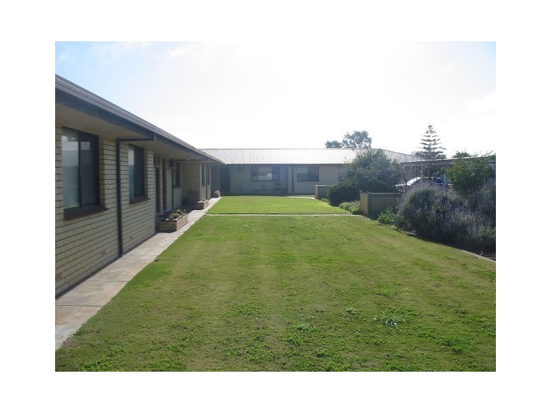 1 / 52 East Tce, Kingston Se SA 5275