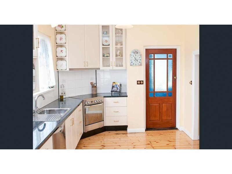 22 Young St, Kingston Se SA 5275