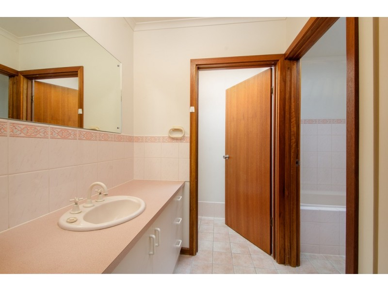 2/11 Lord Syleham Street, Robe SA 5276