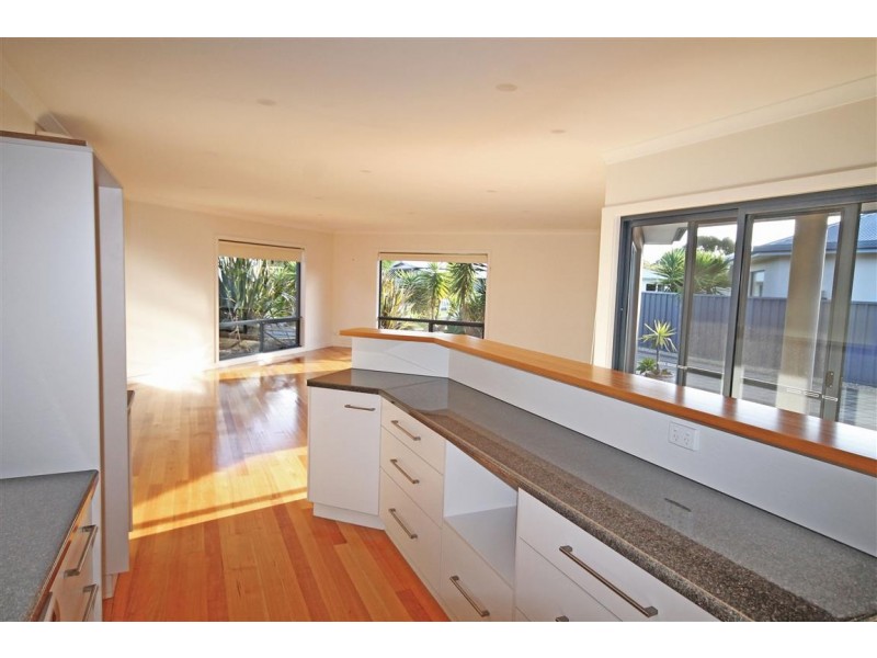 4b Lapwing Avenue, Robe SA 5276