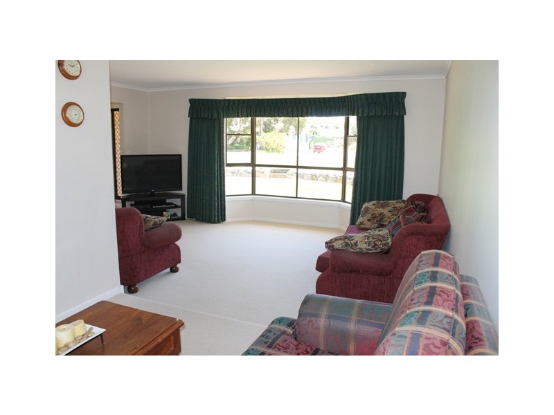 20 Powell Avenue, Robe SA 5276