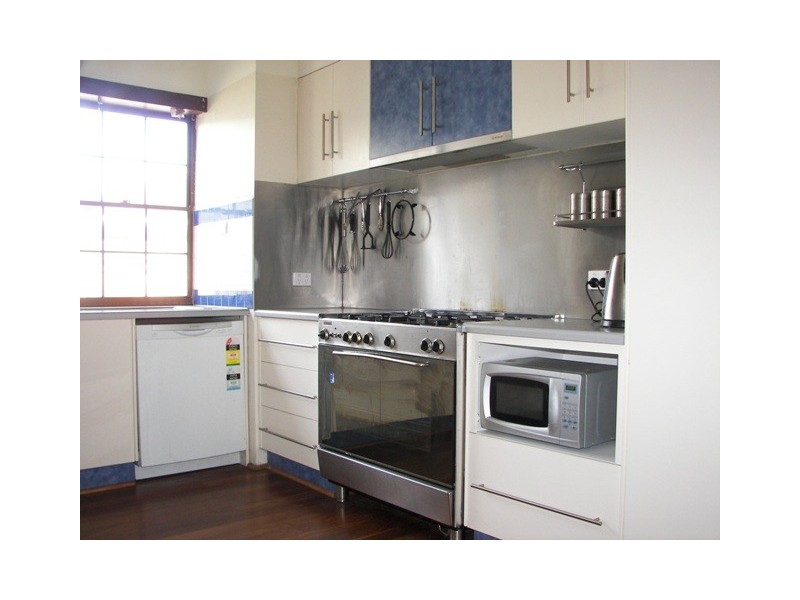 8 Hateley Crescent, Robe SA 5276