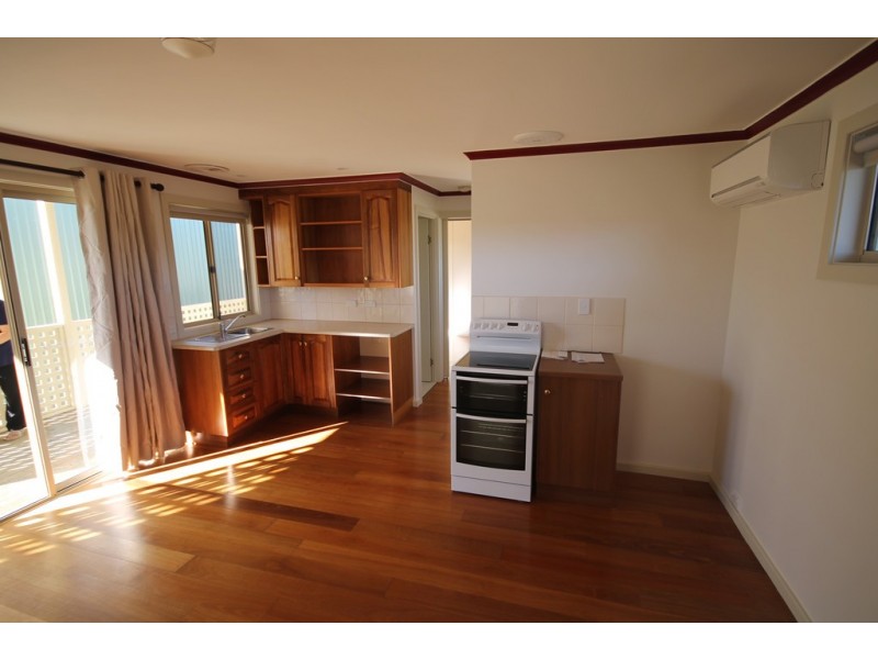 3 RESERVE RD, Boatswain Point SA 5275