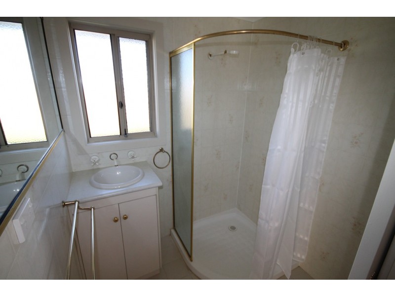 3 RESERVE RD, Boatswain Point SA 5275