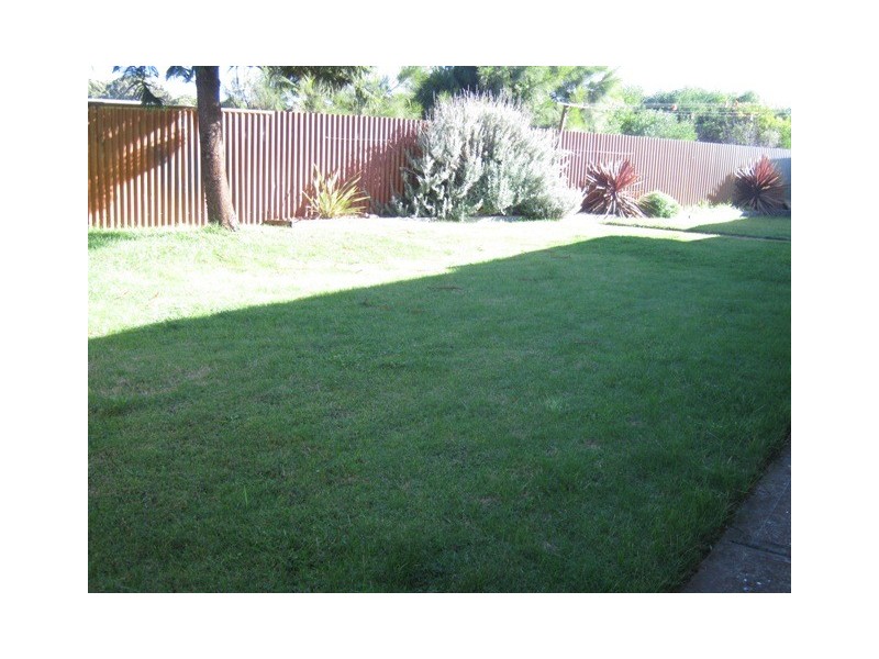 24 Sargents Close, Robe SA 5276