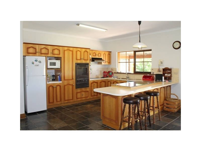 4 Sargent Close, Robe SA 5276