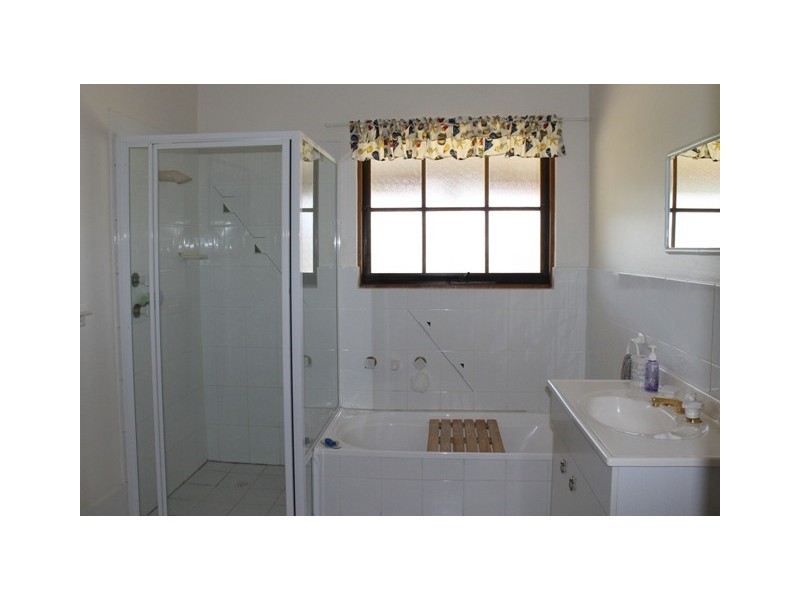 4 Sargent Close, Robe SA 5276