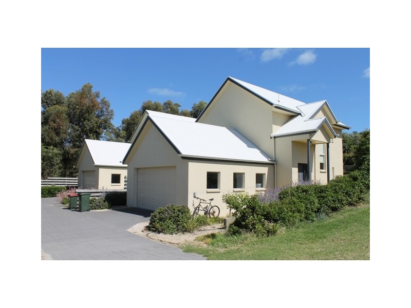 22 Harold Street, Robe SA 5276