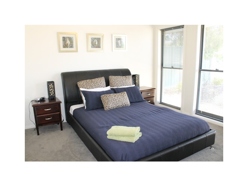 4 Powell Avenue, Robe SA 5276