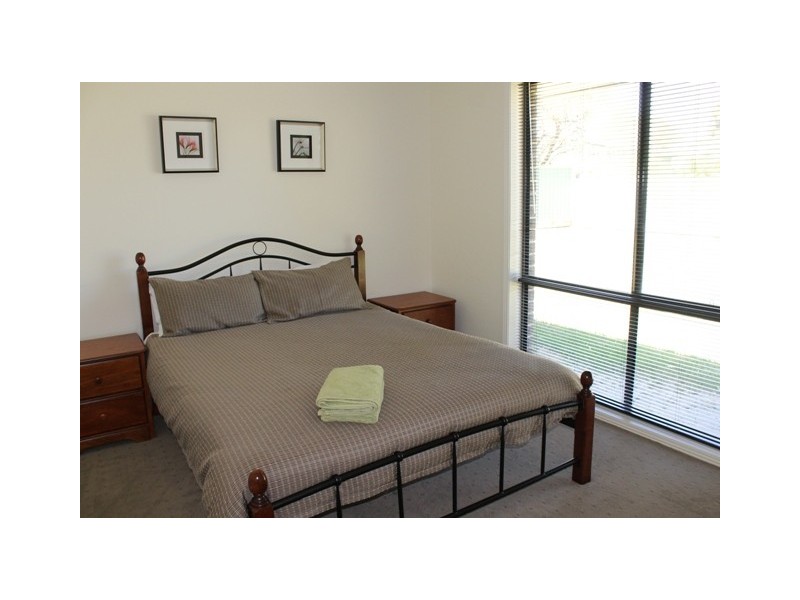 4 Powell Avenue, Robe SA 5276