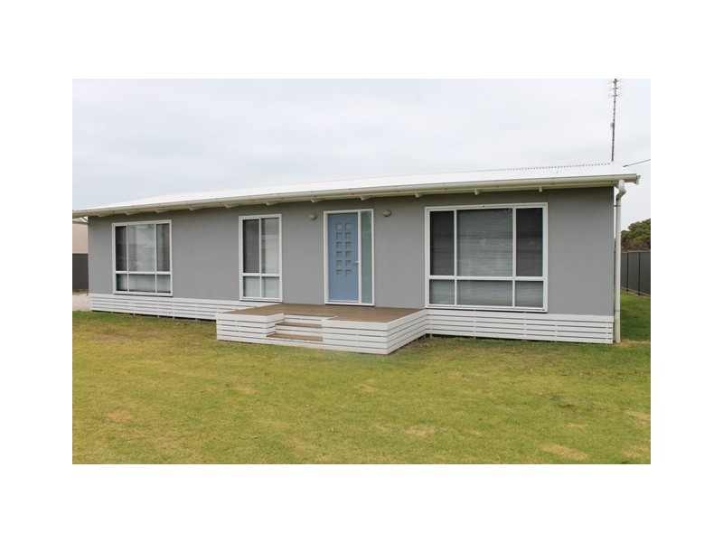 13 Lord Syleham Street, Robe SA 5276