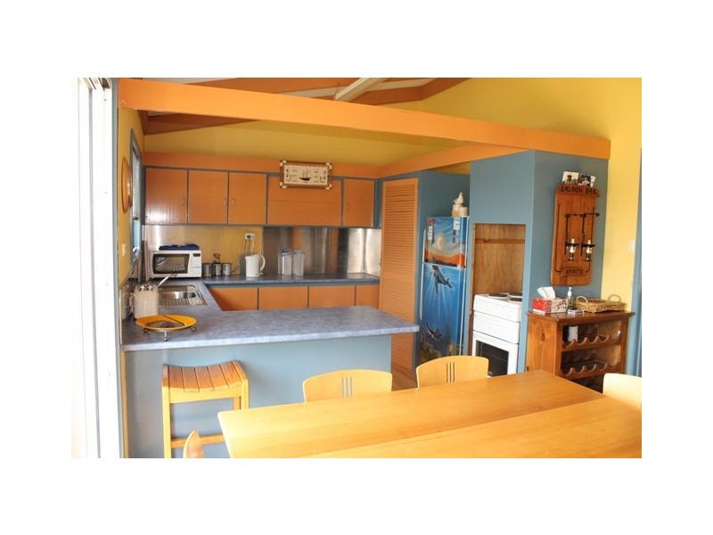 13 Lord Syleham Street, Robe SA 5276