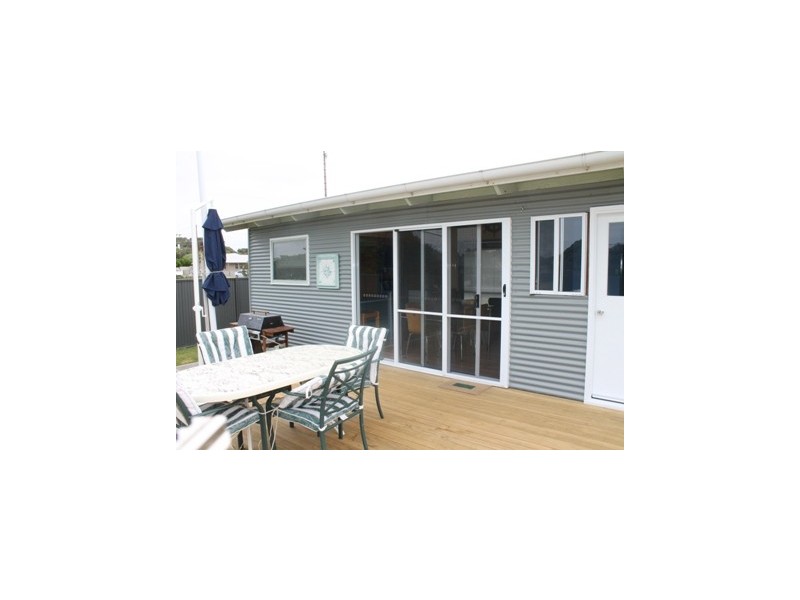 13 Lord Syleham Street, Robe SA 5276