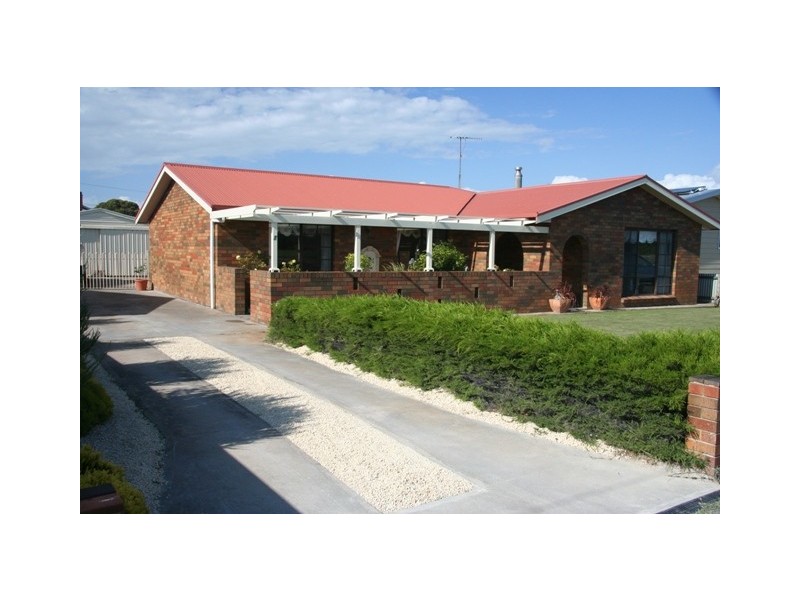 7 Thompson Road, Robe SA 5276