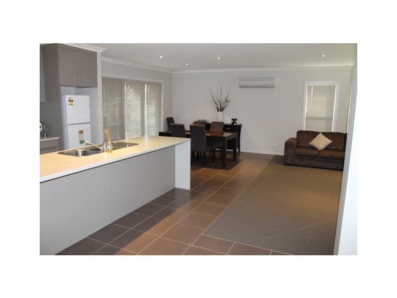 Unit 8 38-40 Lord Syleham Street, Robe SA 5276