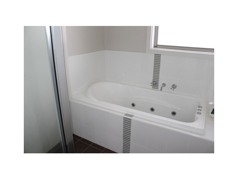 Unit 8 38-40 Lord Syleham Street, Robe SA 5276