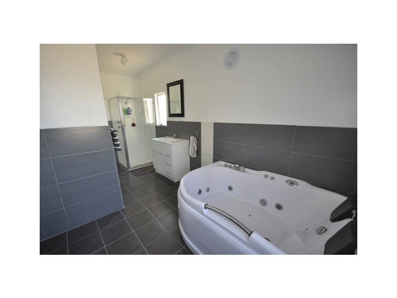 12 Harold Street, Robe SA 5276