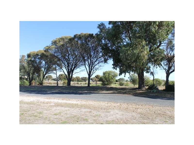 8 Watson Street, Kingston Se SA 5275