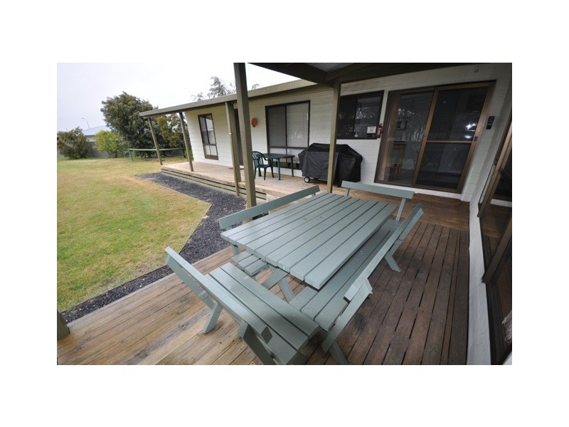 9 Lapwing Ave, Robe SA 5276