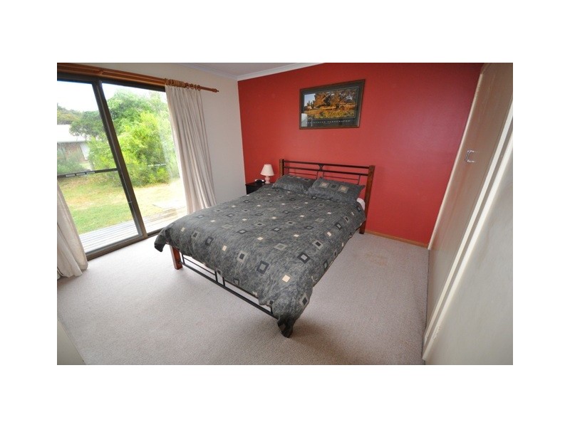 9 Lapwing Ave, Robe SA 5276