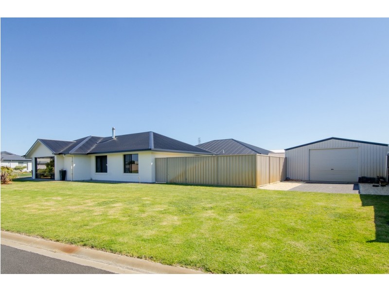 2 Melville Court, Robe SA 5276
