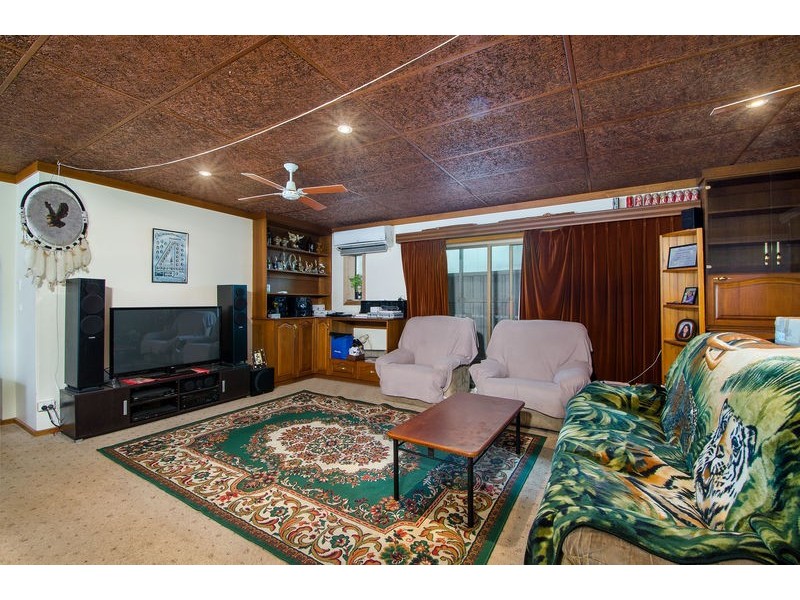 11 Young Street, Kingston Se SA 5275