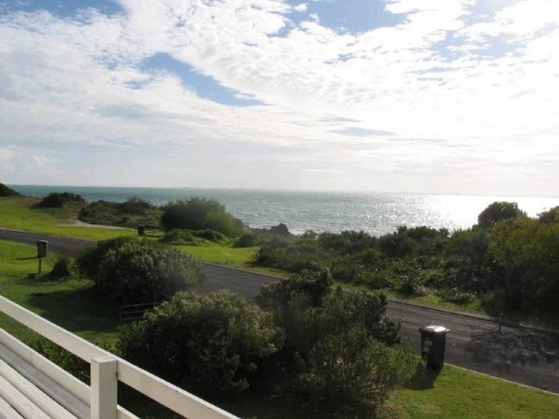 10 Seafarers Crescent, Robe SA 5276