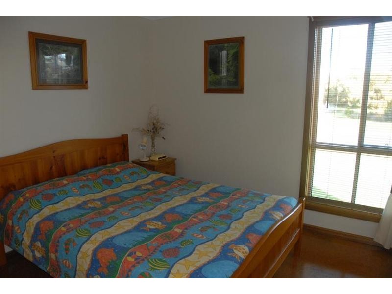 11 Ryan Terrace, Robe SA 5276