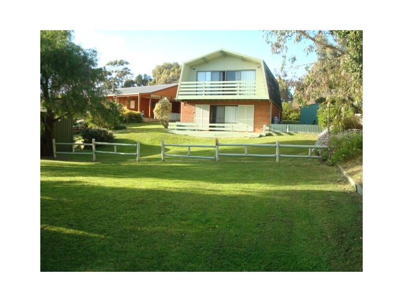 27 Laurel Terrace, Robe SA 5276