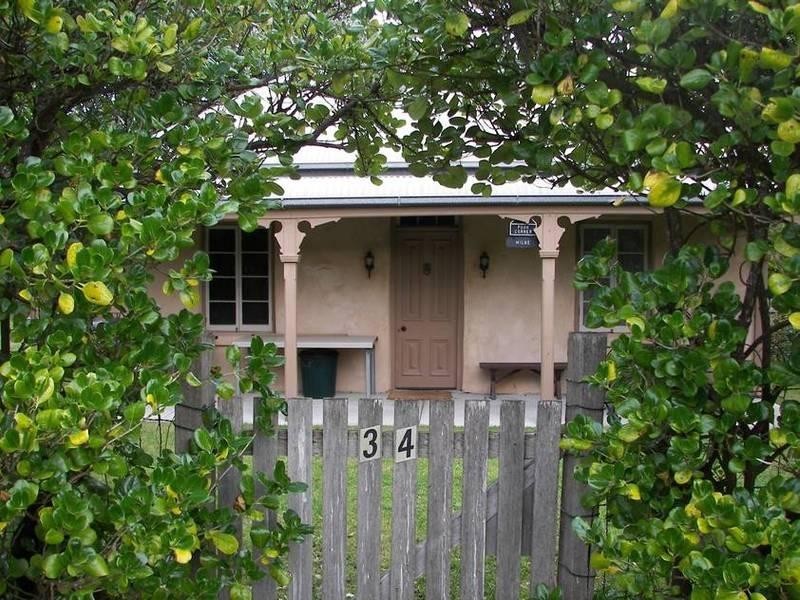 34 Sturt Street, Robe SA 5276