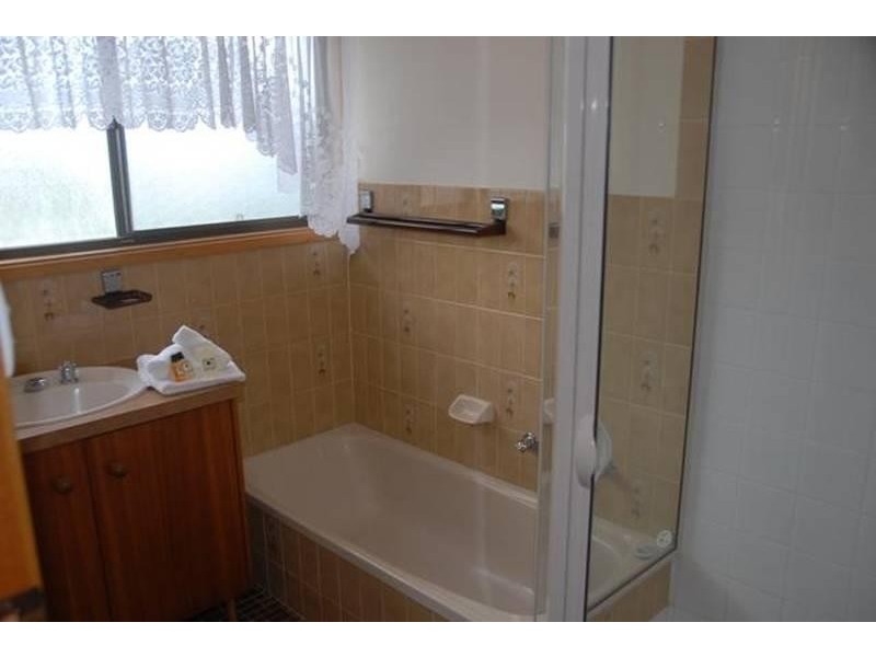 11 Williams Ave, Robe SA 5276