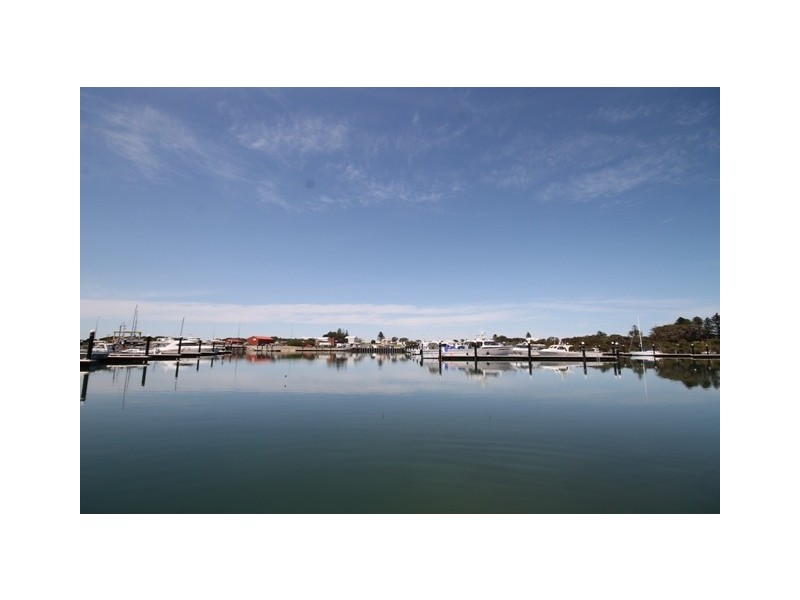 19 Lake Road, Robe SA 5276