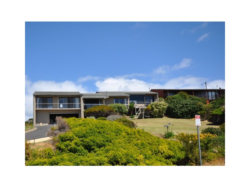 19 Lake Road, Robe SA 5276