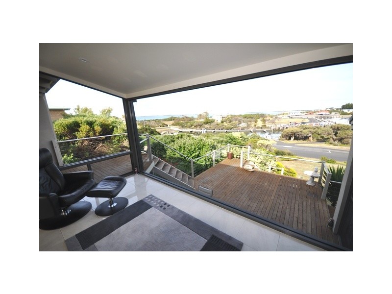 19 Lake Road, Robe SA 5276