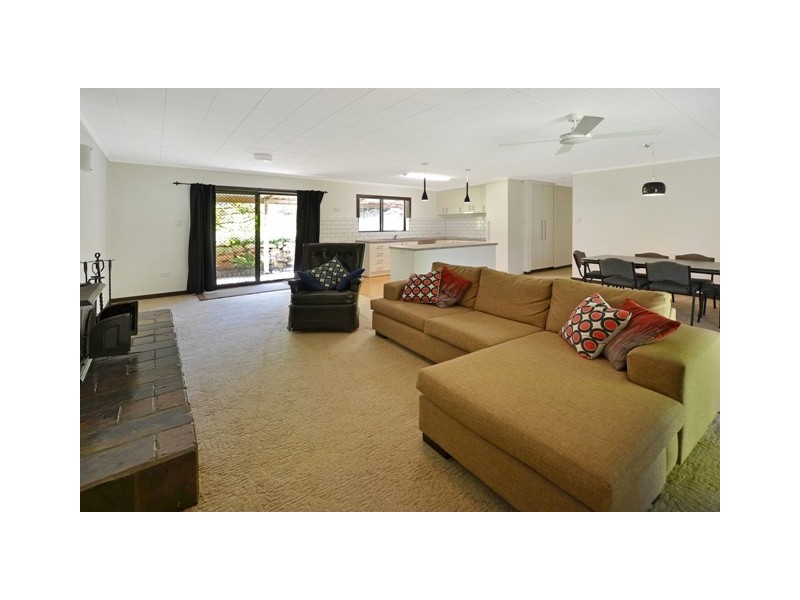 2 Laurel Terrace, Robe SA 5276