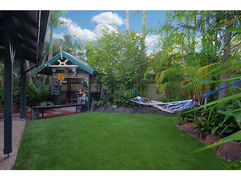 1 Merrett Crescent, Greenacre NSW 2190