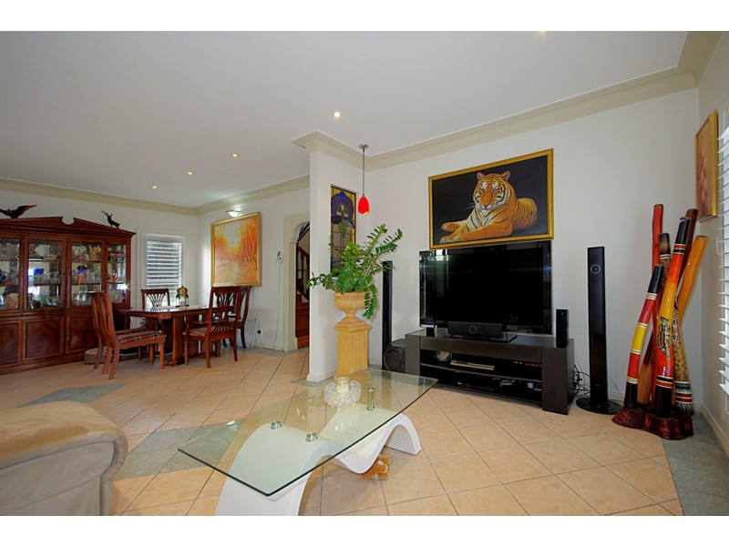 1 Merrett Crescent, Greenacre NSW 2190