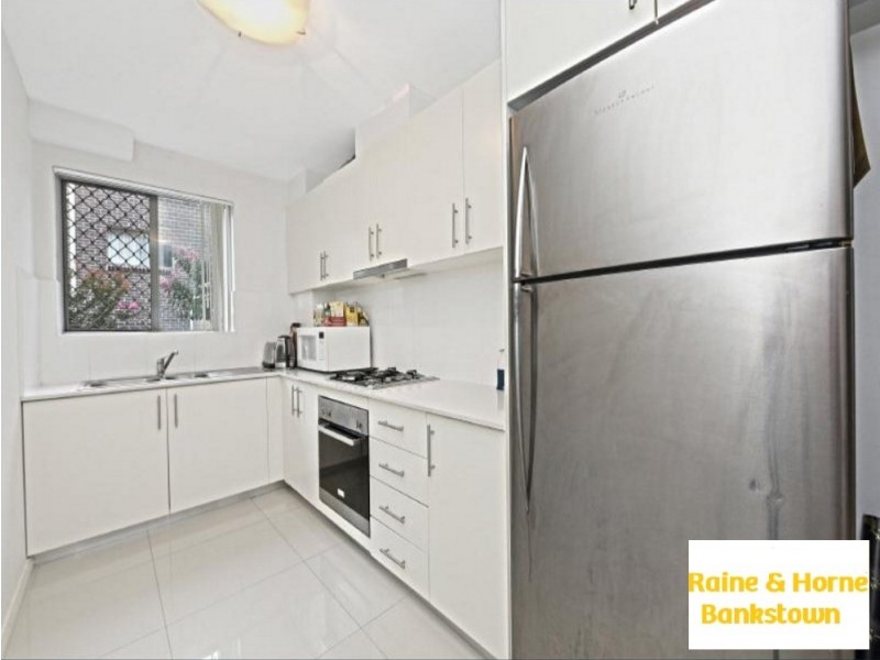 9/58 Cairds Avenue, Bankstown NSW 2200