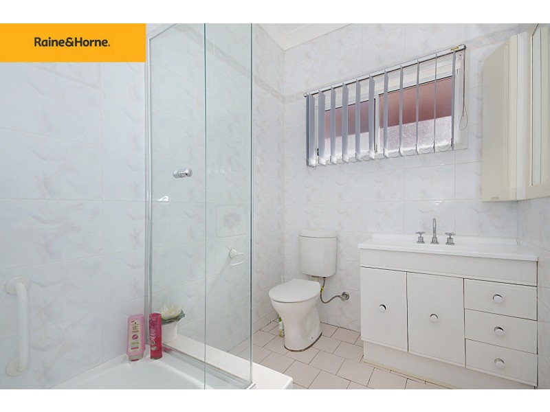 4 COLLINS CRES, Yagoona NSW 2199