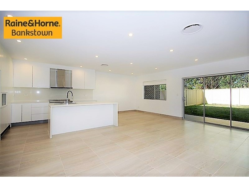 7 Leighdon, Bass Hill NSW 2197