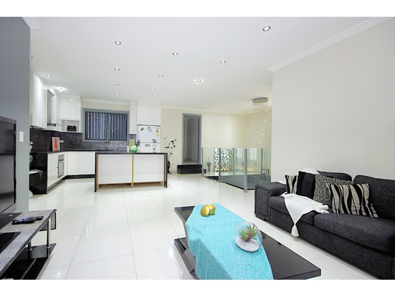 8 Mountview Avenue, Chester Hill NSW 2162