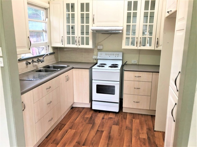 2 Sunny Cresent, Punchbowl NSW 2196