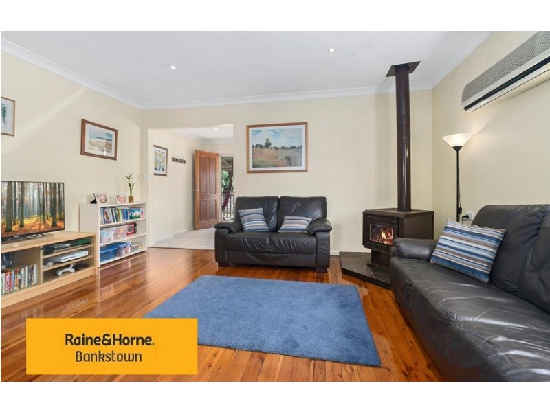 56 Derna road, Holsworthy NSW 2173