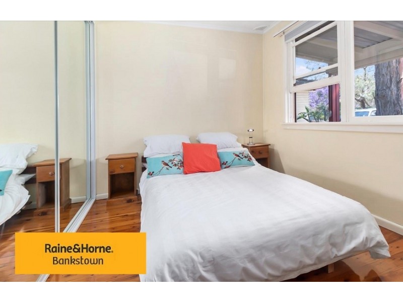 56 Derna road, Holsworthy NSW 2173